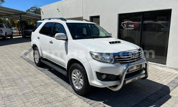 Buy Used Toyota Fortuner White Car in Beitbridge in Matabeleland South Buy Used Toyota Fortuner White Car in Beitbridge in Matabeleland South