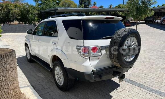 Tenga Tsaru Toyota Fortuner Chena Mota in Beitbridge in Matabeleland South Tenga Tsaru Toyota Fortuner Chena Mota in Beitbridge in Matabeleland South