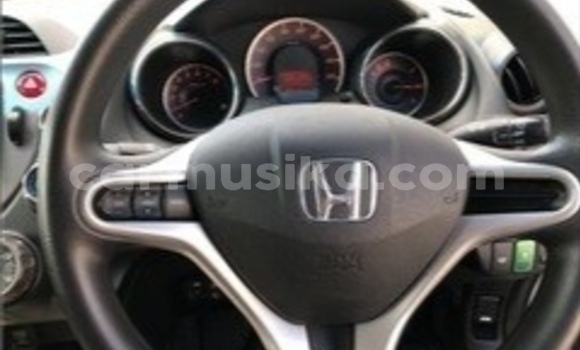Acheter Occasion Voiture Honda Fit Blanc à Beitbridge, Matabeleland South Acheter Occasion Voiture Honda Fit Blanc à Beitbridge, Matabeleland South