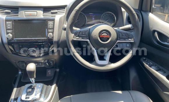 Buy Used Nissan Navara Silver Car in Beitbridge in Matabeleland South Buy Used Nissan Navara Silver Car in Beitbridge in Matabeleland South
