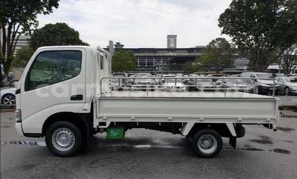 Tenga Tsaru Toyota Dyna Chena Mota in Beitbridge in Matabeleland South Tenga Tsaru Toyota Dyna Chena Mota in Beitbridge in Matabeleland South
