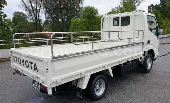 Tenga Tsaru Toyota Dyna Chena Mota in Beitbridge in Matabeleland South Tenga Tsaru Toyota Dyna Chena Mota in Beitbridge in Matabeleland South