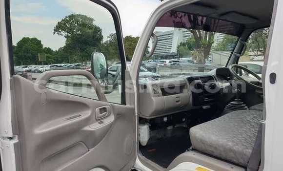 Tenga Tsaru Toyota Dyna Chena Mota in Beitbridge in Matabeleland South Tenga Tsaru Toyota Dyna Chena Mota in Beitbridge in Matabeleland South