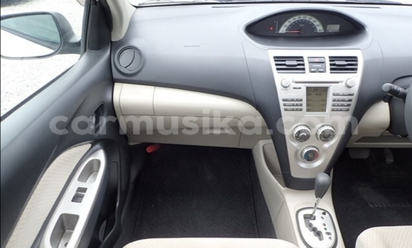 Acheter Occasion Voiture Toyota Belta Blanc à Beitbridge, Matabeleland South Acheter Occasion Voiture Toyota Belta Blanc à Beitbridge, Matabeleland South