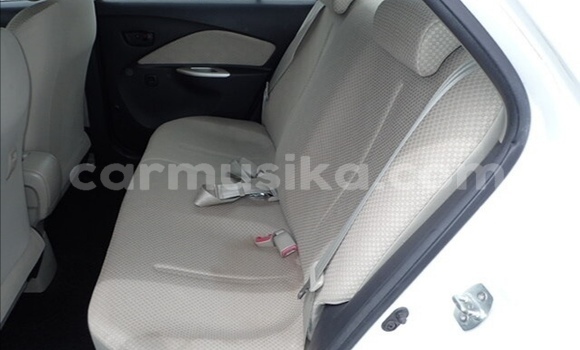 Acheter Occasion Voiture Toyota Belta Blanc à Beitbridge, Matabeleland South Acheter Occasion Voiture Toyota Belta Blanc à Beitbridge, Matabeleland South