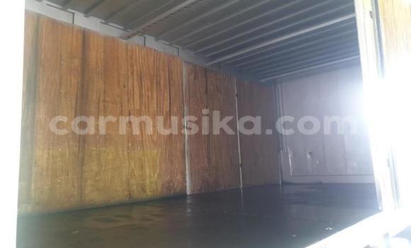 Nunua Ilio tumika Hino Ranger Nyeupe Lori ndani ya Beitbridge nchini Matabeleland Kusini Nunua Ilio tumika Hino Ranger Nyeupe Lori ndani ya Beitbridge nchini Matabeleland Kusini