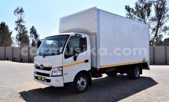Buy Used Hino 300 Series Silver Truck in Beitbridge in Matabeleland South Buy Used Hino 300 Series Silver Truck in Beitbridge in Matabeleland South