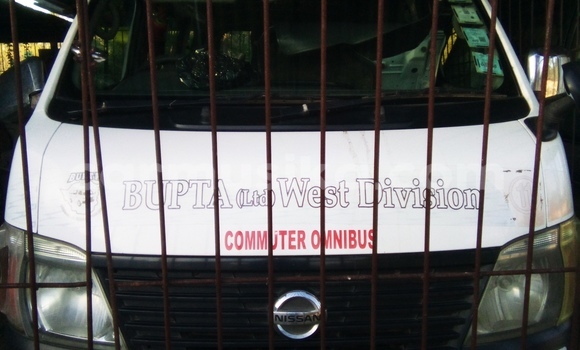 Buy Used Nissan Caravan White Car in Bulawayo in Bulawayo