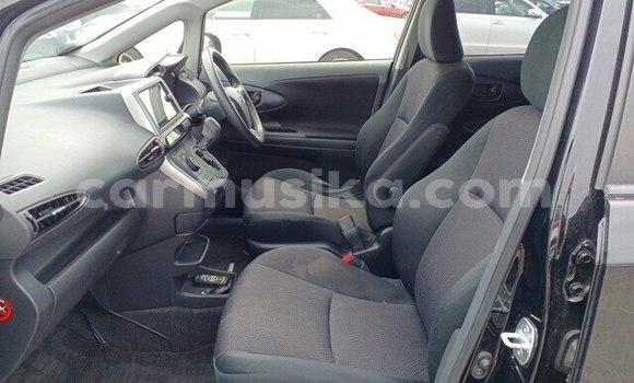 Acheter Occasion Voiture Toyota Wish Noir à Beitbridge, Matabeleland South Acheter Occasion Voiture Toyota Wish Noir à Beitbridge, Matabeleland South