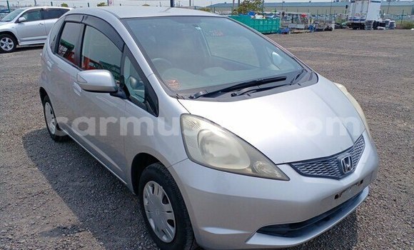 Acheter Occasion Voiture Honda Fit Gris à Beitbridge, Matabeleland South Acheter Occasion Voiture Honda Fit Gris à Beitbridge, Matabeleland South