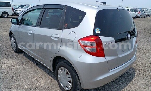 Acheter Occasion Voiture Honda Fit Gris à Beitbridge, Matabeleland South Acheter Occasion Voiture Honda Fit Gris à Beitbridge, Matabeleland South