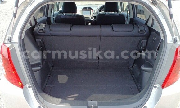 Acheter Occasion Voiture Honda Fit Gris à Beitbridge, Matabeleland South Acheter Occasion Voiture Honda Fit Gris à Beitbridge, Matabeleland South