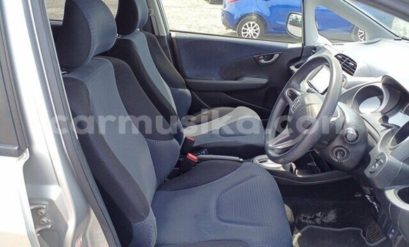 Acheter Occasion Voiture Honda Fit Gris à Beitbridge, Matabeleland South Acheter Occasion Voiture Honda Fit Gris à Beitbridge, Matabeleland South