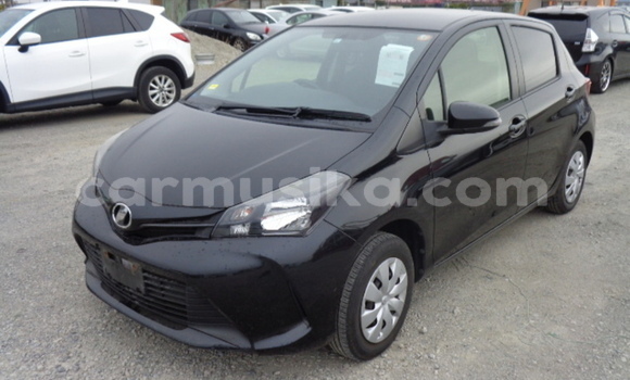 Buy Used Toyota Vitz Black Car in Beitbridge in Matabeleland South