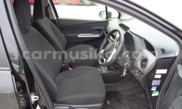 Nunua Ilio tumika Toyota Vitz Nyeusi Gari ndani ya Beitbridge nchini Matabeleland Kusini Nunua Ilio tumika Toyota Vitz Nyeusi Gari ndani ya Beitbridge nchini Matabeleland Kusini