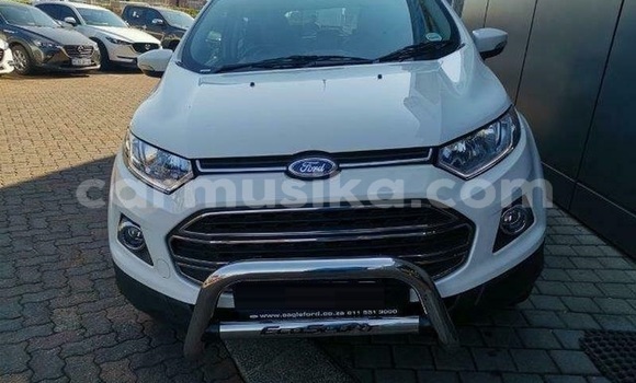 Acheter Occasion Voiture Ford EcoSport Blanc à Beitbridge, Matabeleland South Acheter Occasion Voiture Ford EcoSport Blanc à Beitbridge, Matabeleland South