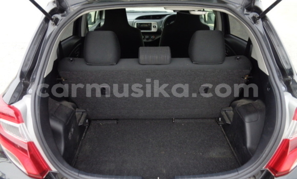 Nunua Ilio tumika Toyota Vitz Nyeusi Gari ndani ya Beitbridge nchini Matabeleland Kusini Nunua Ilio tumika Toyota Vitz Nyeusi Gari ndani ya Beitbridge nchini Matabeleland Kusini