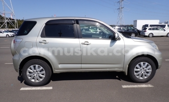 Acheter Occasion Voiture Toyota Rush Gris à Beitbridge, Matabeleland South Acheter Occasion Voiture Toyota Rush Gris à Beitbridge, Matabeleland South