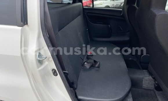 Buy Used Toyota Probox White Car in Beitbridge in Matabeleland South Buy Used Toyota Probox White Car in Beitbridge in Matabeleland South