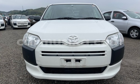 Buy Used Toyota Probox White Car in Beitbridge in Matabeleland South Buy Used Toyota Probox White Car in Beitbridge in Matabeleland South