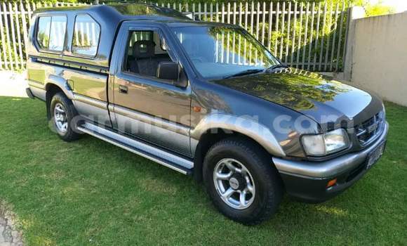 Tenga Tsaru Isuzu KB Beige Mota in Beitbridge in Matabeleland South Tenga Tsaru Isuzu KB Beige Mota in Beitbridge in Matabeleland South