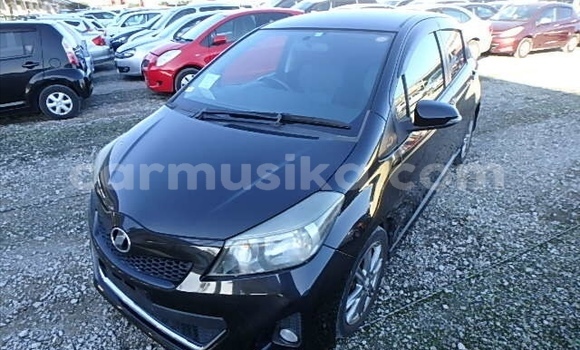 Buy Used Toyota Vitz Black Car in Beitbridge in Matabeleland South