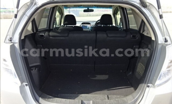 Nunua Ilio tumika Honda Fit Fedha Gari ndani ya Beitbridge nchini Matabeleland Kusini Nunua Ilio tumika Honda Fit Fedha Gari ndani ya Beitbridge nchini Matabeleland Kusini