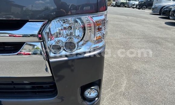 Buy Used Toyota RegiusAce Beige Car in Beitbridge in Matabeleland South Buy Used Toyota RegiusAce Beige Car in Beitbridge in Matabeleland South