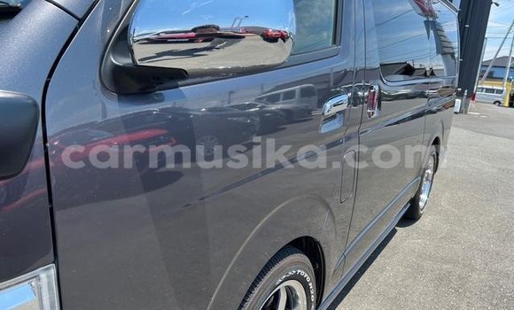 Buy Used Toyota RegiusAce Beige Car in Beitbridge in Matabeleland South Buy Used Toyota RegiusAce Beige Car in Beitbridge in Matabeleland South