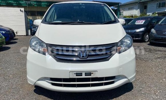 Nunua Ilio tumika Honda Freed Nyeupe Gari ndani ya Beitbridge nchini Matabeleland Kusini Nunua Ilio tumika Honda Freed Nyeupe Gari ndani ya Beitbridge nchini Matabeleland Kusini