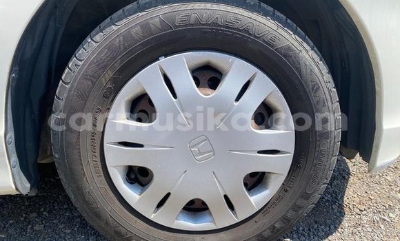 Nunua Ilio tumika Honda Freed Nyeupe Gari ndani ya Beitbridge nchini Matabeleland Kusini Nunua Ilio tumika Honda Freed Nyeupe Gari ndani ya Beitbridge nchini Matabeleland Kusini