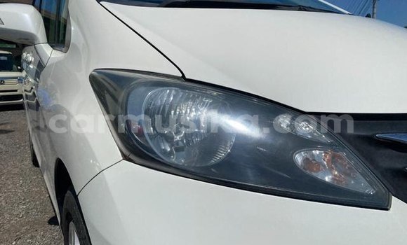 Nunua Ilio tumika Honda Freed Nyeupe Gari ndani ya Beitbridge nchini Matabeleland Kusini Nunua Ilio tumika Honda Freed Nyeupe Gari ndani ya Beitbridge nchini Matabeleland Kusini