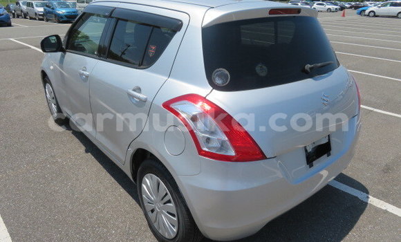 Buy Used Suzuki Swift Silver Car in Beitbridge in Matabeleland South Buy Used Suzuki Swift Silver Car in Beitbridge in Matabeleland South