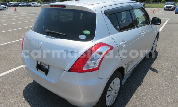 Buy Used Suzuki Swift Silver Car in Beitbridge in Matabeleland South Buy Used Suzuki Swift Silver Car in Beitbridge in Matabeleland South