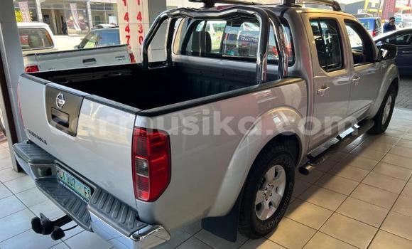 Acheter Occasion Voiture Nissan Navara Gris à Beitbridge, Matabeleland South Acheter Occasion Voiture Nissan Navara Gris à Beitbridge, Matabeleland South