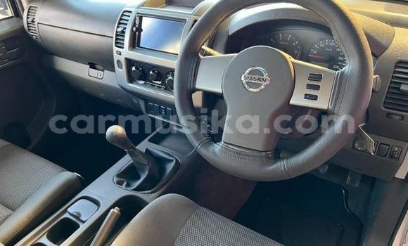 Acheter Occasion Voiture Nissan Navara Gris à Beitbridge, Matabeleland South Acheter Occasion Voiture Nissan Navara Gris à Beitbridge, Matabeleland South
