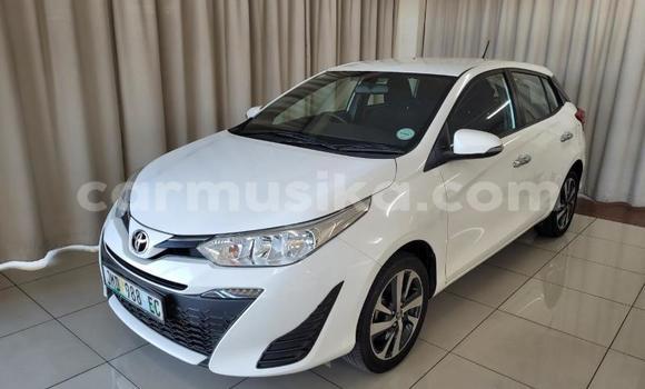 Nunua Ilio tumika Toyota Yaris Nyeupe Gari ndani ya Beitbridge nchini Matabeleland Kusini