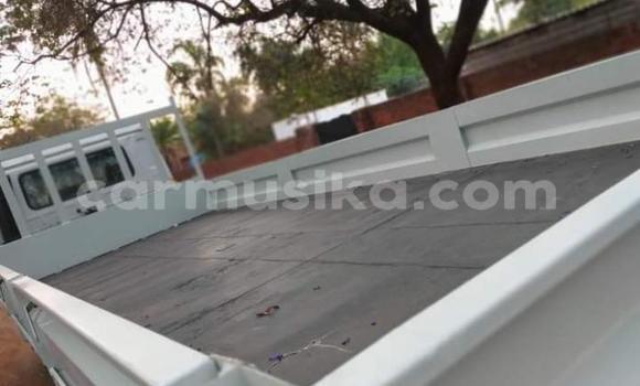 Tenga Tsaru Nissan Urvan Chena Mota in Beitbridge in Matabeleland South Tenga Tsaru Nissan Urvan Chena Mota in Beitbridge in Matabeleland South