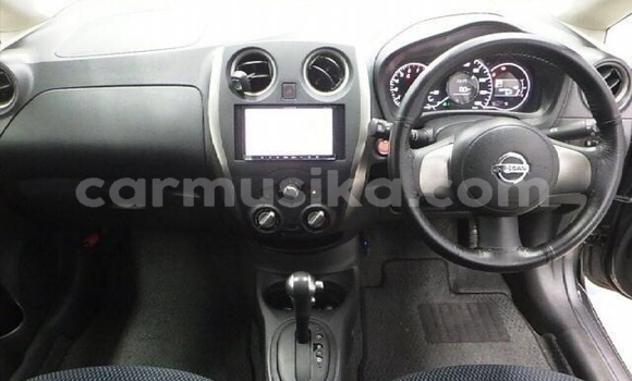 Buy Used Nissan Note Silver Car in Beitbridge in Matabeleland South Buy Used Nissan Note Silver Car in Beitbridge in Matabeleland South