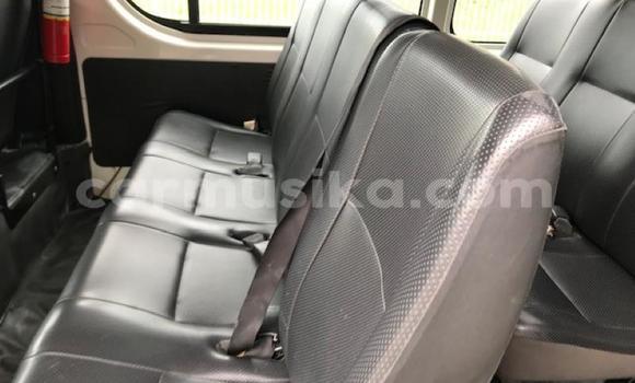 Tenga Tsaru Toyota Hiace Chena Mota in Beitbridge in Matabeleland South Tenga Tsaru Toyota Hiace Chena Mota in Beitbridge in Matabeleland South