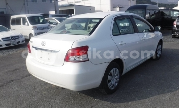 Buy Used Toyota Belta White Car in Beitbridge in Matabeleland South Buy Used Toyota Belta White Car in Beitbridge in Matabeleland South