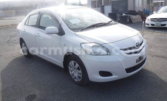 Acheter Occasion Voiture Toyota Belta Blanc à Beitbridge, Matabeleland South Acheter Occasion Voiture Toyota Belta Blanc à Beitbridge, Matabeleland South