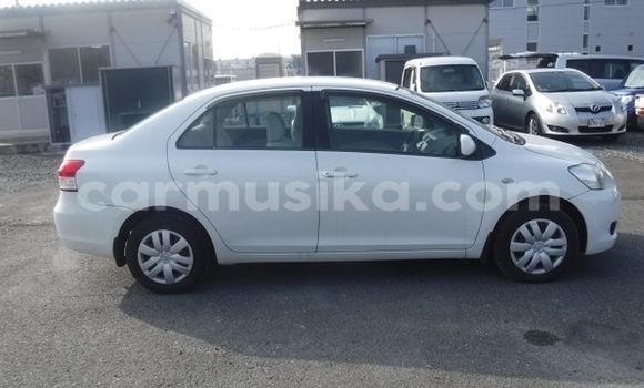 Acheter Occasion Voiture Toyota Belta Blanc à Beitbridge, Matabeleland South Acheter Occasion Voiture Toyota Belta Blanc à Beitbridge, Matabeleland South