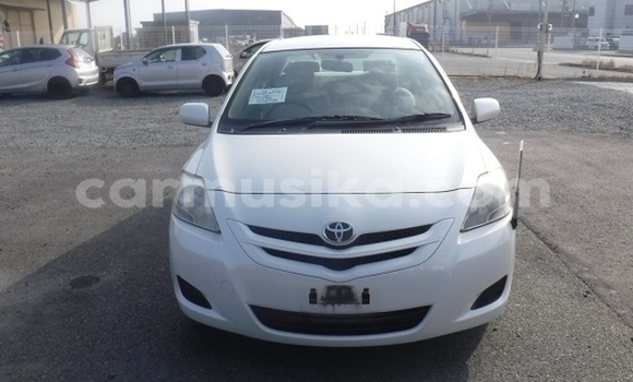 Acheter Occasion Voiture Toyota Belta Blanc à Beitbridge, Matabeleland South Acheter Occasion Voiture Toyota Belta Blanc à Beitbridge, Matabeleland South