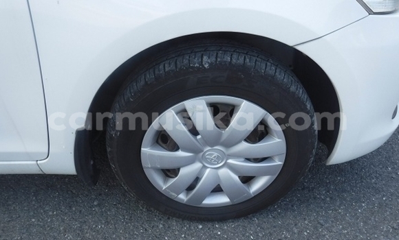 Acheter Occasion Voiture Toyota Belta Blanc à Beitbridge, Matabeleland South Acheter Occasion Voiture Toyota Belta Blanc à Beitbridge, Matabeleland South