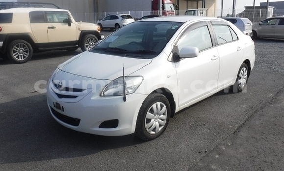 Acheter Occasion Voiture Toyota Belta Blanc à Beitbridge, Matabeleland South Acheter Occasion Voiture Toyota Belta Blanc à Beitbridge, Matabeleland South