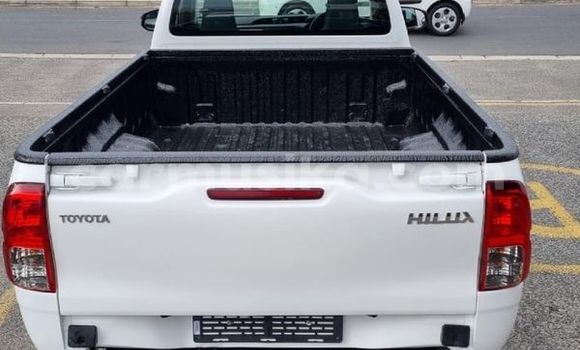 Nunua Ilio tumika Toyota Hilux Nyeupe Gari ndani ya Beitbridge nchini Matabeleland Kusini Nunua Ilio tumika Toyota Hilux Nyeupe Gari ndani ya Beitbridge nchini Matabeleland Kusini