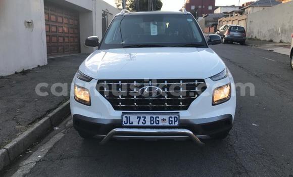 Tenga Tsaru Hyundai Verna Chena Mota in Beitbridge in Matabeleland South Tenga Tsaru Hyundai Verna Chena Mota in Beitbridge in Matabeleland South