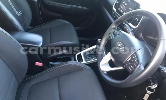 Tenga Tsaru Hyundai Verna Chena Mota in Beitbridge in Matabeleland South Tenga Tsaru Hyundai Verna Chena Mota in Beitbridge in Matabeleland South