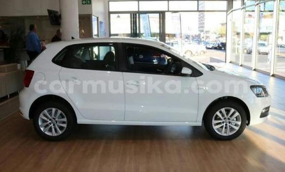 Tenga Tsaru Volkswagen Polo Chena Mota in Beitbridge in Matabeleland South Tenga Tsaru Volkswagen Polo Chena Mota in Beitbridge in Matabeleland South